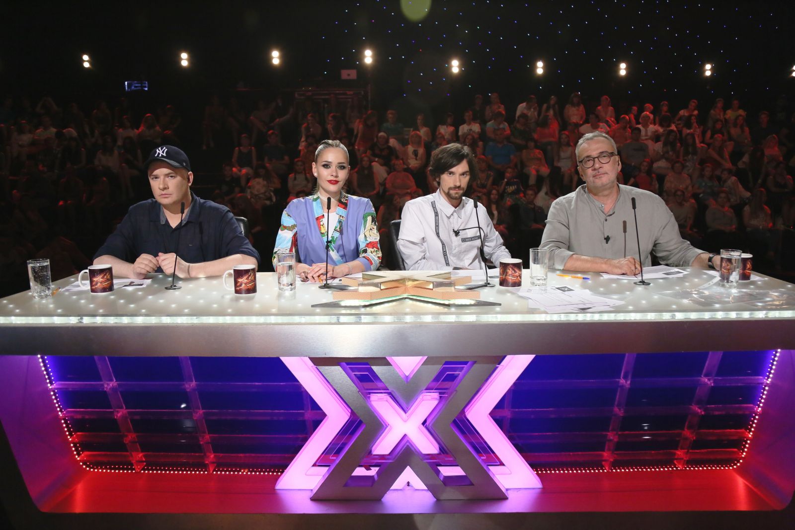 Судья 7 сезона "Х-фактор" Антон Савлепов рассказал о своих комплексах